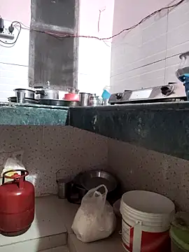 Desi Bhabi 01 online show from 4, 12, 2025