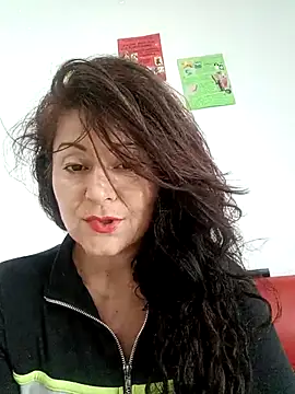 Snapshot of lunadicty chatting on 13, 2, 2025 lunadicty online show from 13, 2, 2025