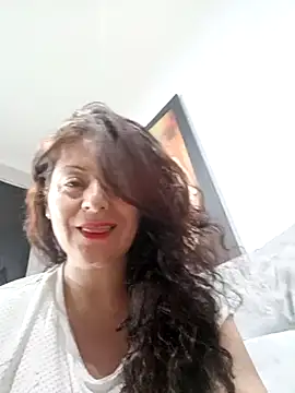 Snapshot of lunadicty chatting on 11, 3, 2025 lunadicty online show from 11, 3, 2025