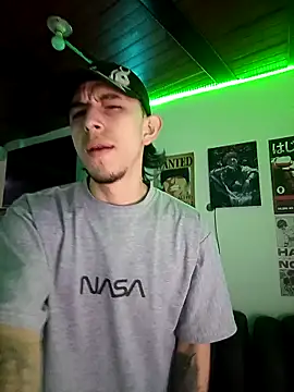 Chris  Jones online show from 11, 4, 2026