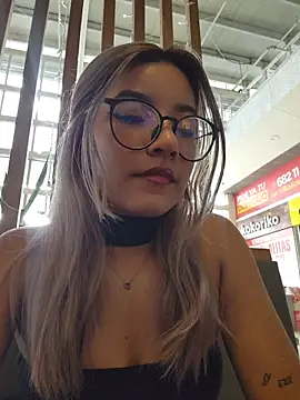 Pretty roxxyy online show from 19, 12, 2025