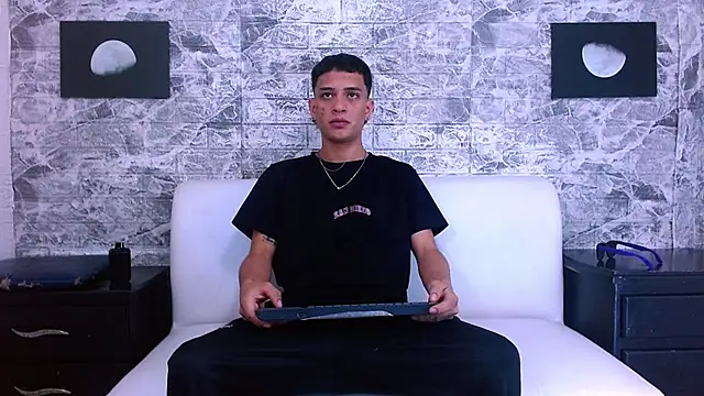 Matt Ruso online show from 18, 10, 2025