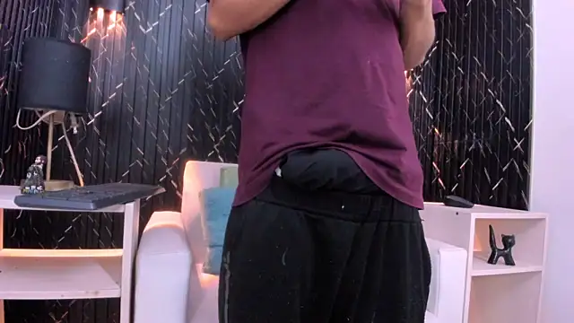 Matt Ruso online show from 8, 11, 2025