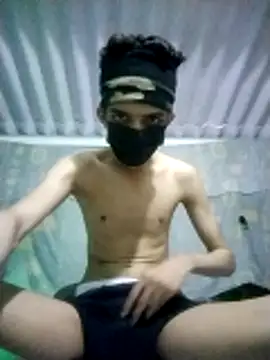 HannanKhan25 online show from 12, 3, 2026