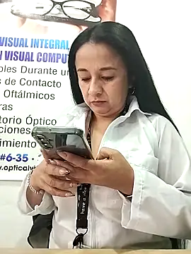 Snapshot of MELODY__06 chatting on 23, 4, 2026 MELODY 06 online show from 23, 4, 2026