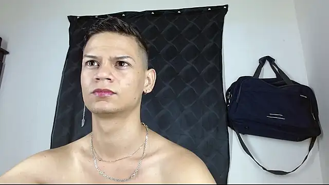 axce1 boy24 online show from 28, 10, 2025