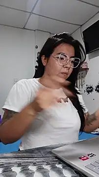 Maddy rosse12 online show from 16, 4, 2026