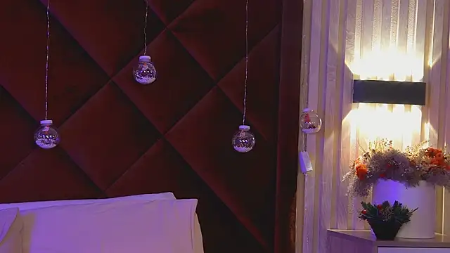 StacyHarland online show from 16, 12, 2025