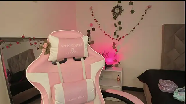 Paprika  online show from 23, 11, 2025