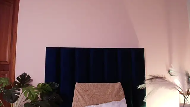 Snapshot of AbbieJoness_ chatting on 7, 5, 2026 AbbieJoness online show from 7, 5, 2026