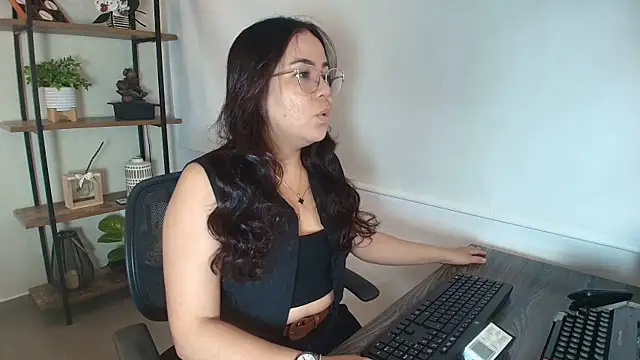  Victoria Collins online show from 28, 3, 2026