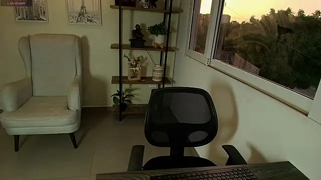 Snapshot of _Victoria_Collins chatting on 27, 6, 2026 Victoria Collins online show from 27, 6, 2026