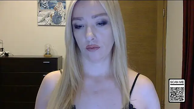 Wild Silk Desire online show from 27, 10, 2025