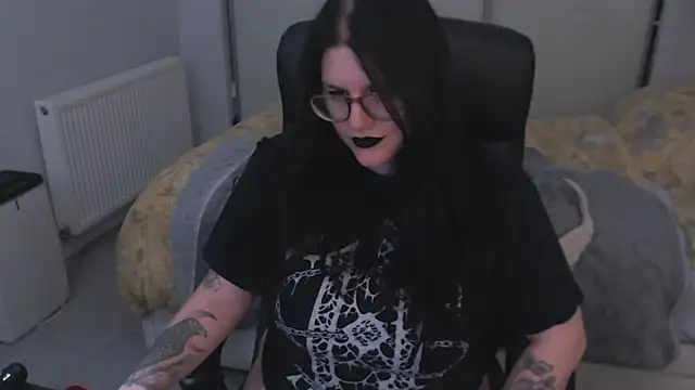 GothSuccubusBabe online show from 26, 7, 2026