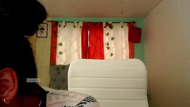 vale miel online show from 3, 10, 2025