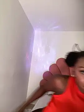 alissradiante1 online show from 30, 10, 2025