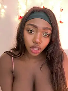 alissradiante1 online show from 19, 12, 2025