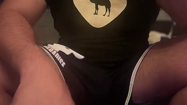Snapshot of CloudyMuscleBeefy chatting on 13, 9, 2025 CloudyMuscleBeefy online show from 13, 9, 2025