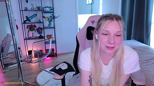Snapshot of SabrinaRosed chatting on 31, 5, 2026 SabrinaRosed online show from 31, 5, 2026