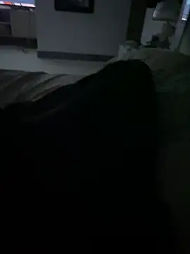 USUARIO-23 online show from 12, 4, 2026