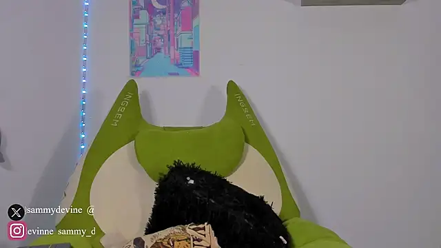 Snapshot of sammy_devinne chatting on 18, 12, 2025 sammy devinne online show from 18, 12, 2025