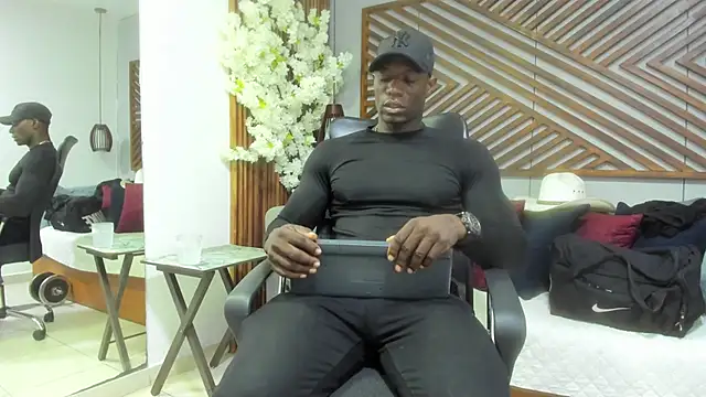 MarcusBlack  online show from 17, 10, 2025