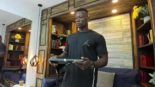 MarcusBlack  online show from 19, 12, 2025