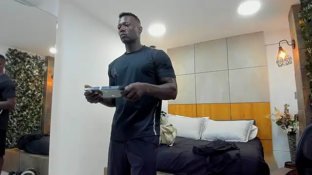 MarcusBlack  online show from 6, 1, 2026