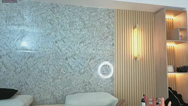 Antonella west online show from 13, 12, 2025