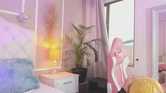 lizy portman online show from 19, 12, 2025