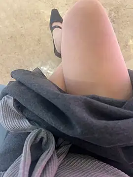 xiaoyuan01 online show from 24, 10, 2025