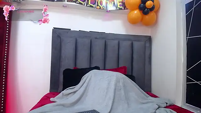 EmmaJhomson online show from 8, 10, 2025