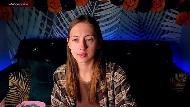 ChristyCrayme online show from 21, 10, 2025