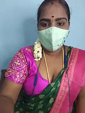 Snapshot of Tamil_riyalini12 chatting on 4, 7, 2026 Tamil riyalini12 online show from 4, 7, 2026