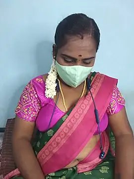 Snapshot of Tamil_riyalini12 chatting on 25, 7, 2026 Tamil riyalini12 online show from 25, 7, 2026