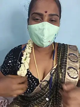 Snapshot of Tamil_riyalini12 chatting on 25, 7, 2026 Tamil riyalini12 online show from 25, 7, 2026