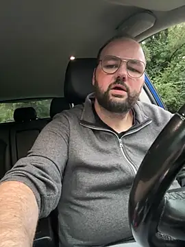 chubby575468LUX online show from 24, 9, 2025