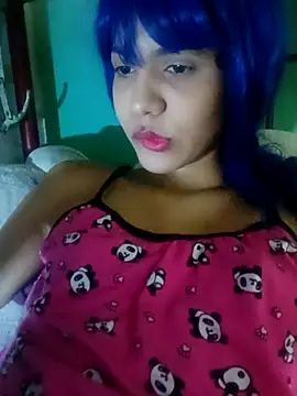 Snapshot of famousfox-69 chatting on 20, 11, 2025 famousfox-69 online show from 20, 11, 2025