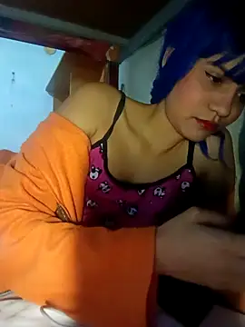 famousfox-69 online show from 17, 4, 2026