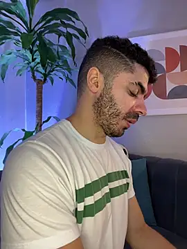 AxelThompson  online show from 15, 1, 2026