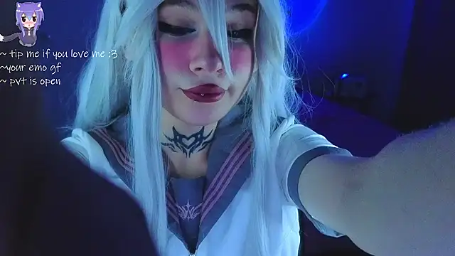 Snapshot of your_little_eva chatting on 19, 6, 2026 your little eva online show from 19, 6, 2026