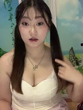 Snapshot of xialuo25 chatting on 22, 4, 2026 xialuo25 online show from 22, 4, 2026