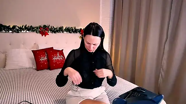 MonikaBelachi online show from 6, 1, 2026