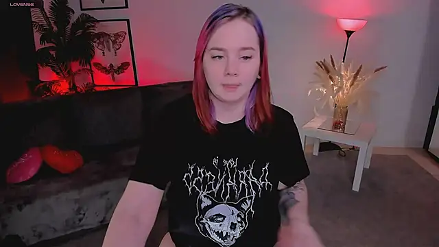 lunaalli online show from 22, 2, 2026