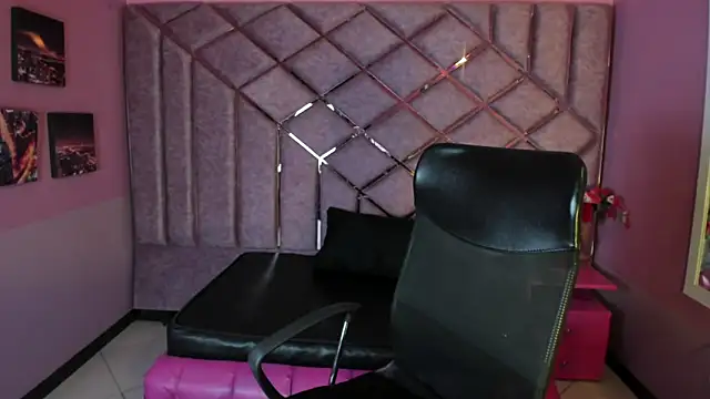 Pamela Squirtt online show from 2, 4, 2026