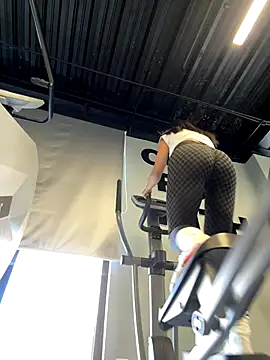 Ninazhang online show from 20, 10, 2025