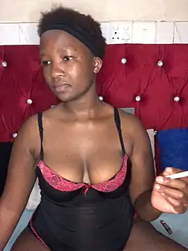 MissREAHx online show from 9, 10, 2025