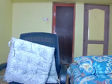 Snapshot of MasTANIYA chatting on 16, 9, 2025 MasTANIYA online show from 16, 9, 2025