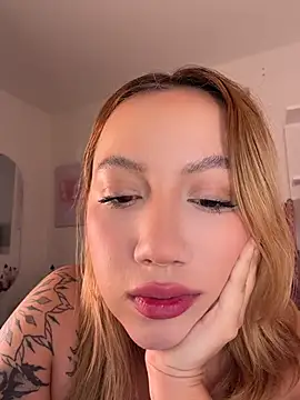 Snapshot of Becca_Johnson_u chatting on 20, 7, 2026 Becca Johnson u online show from 20, 7, 2026