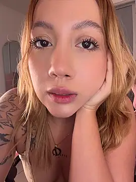 Snapshot of Becca_Johnson_u chatting on 27, 7, 2026 Becca Johnson u online show from 27, 7, 2026